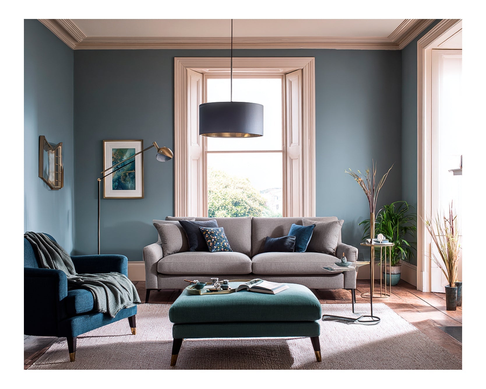 Interior wall and ceiling paint